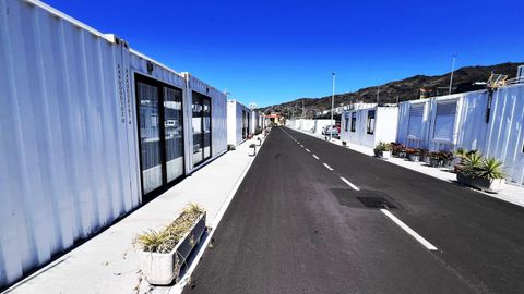 Contenedores utilizados como viviendas en la isla de la Palma