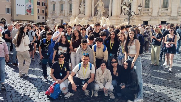 Grupo de alumnos en Roma